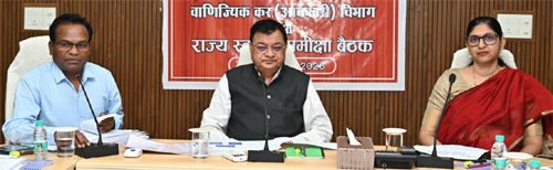 मदिरा के अवैध परिवहन एवं बिक्री पर रोक लगाए : आबकारी मंत्री देवांगन