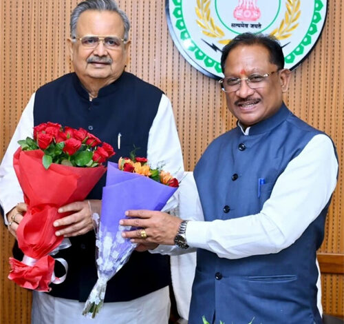 मुख्यमंत्री साय ने विशेष सत्र आयोजित करने के लिए विस अध्यक्ष डॉ. सिंह के प्रति किया आभार प्रकट