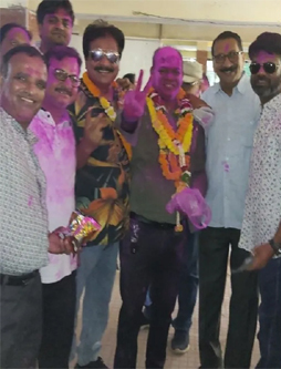 जिला अधिवक्ता संघ के अध्यक्ष बने दिनेश