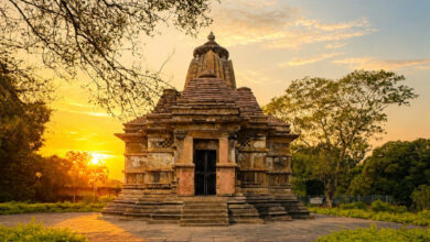 नारायणपाल का प्राचीन विष्णु मंदिर : इंद्रावती और नारंगी नदियों के संगम पर बसी बस्तर की अद्भुत धरोहर नारायणपाल का प्राचीन विष्णु मंदिर : इंद्रावती और नारंगी नदियों के संगम पर बसी बस्तर की अद्भुत धरोहर