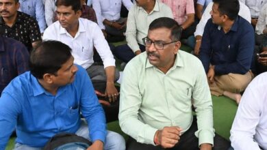 नायब तहसीलदार से कथित मारपीट मामला में तहसीलदारों ने की सामूहिक हड़ताल, राजस्व कामकाज हुआ प्रभावित 