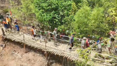 आईटीबीपी ने ग्रामीणों के सहयोग से 60 मीटर लंबा लकड़ी-बांस का पुल बनाया