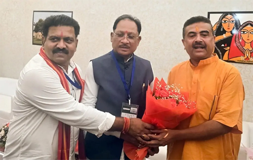 पश्चिम बंगाल में विकास के नए युग की शुरुआत : साय, कोलकाता में शपथ ग्रहण समारोह में हुए शामिल