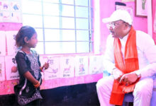 आंगनबाड़ी में मासूम मुस्कानों संग स्नेहिल पल