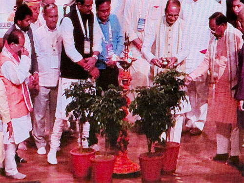 किसानों की समृद्धि और आत्मनिर्भरता हमारी सर्वोच्च प्राथमिकता: मंत्री नेताम किसानों की समृद्धि और आत्मनिर्भरता हमारी सर्वोच्च प्राथमिकता: मंत्री नेताम