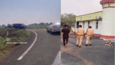 शराब तस्करी के आरोपी को प्राइवेट कार से कोर्ट ले जाने का वीडियो वायरल