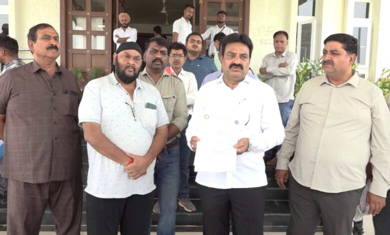 छत्तीसगढ़ में बस किराया बढ़ाने की मांग तेज डीजल महंगाई से यातायात महासंघ ने सरकार से राहत की मांग की