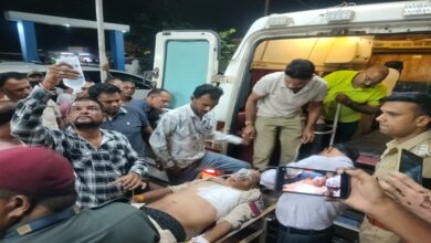 बालाघाट में सनसनी अवैध रेत पर कार्रवाई करने पहुंचे आरक्षक को ट्रैक्टर से कुचला