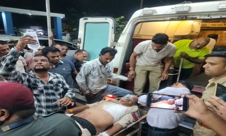 बालाघाट में सनसनी अवैध रेत पर कार्रवाई करने पहुंचे आरक्षक को ट्रैक्टर से कुचला