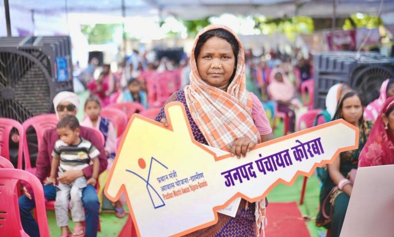वर्षों का इंतजार खत्म, विमला बाई को मिला पक्का मकान