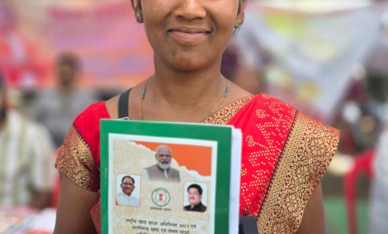 सुशासन तिहार में अलमा टोप्पो की वर्षों पुरानी समस्या का हुआ समाधान
