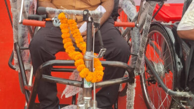 हादसे की हार, हौसले की जीत: नर्मदा प्रसाद को मिला शासन की योजनाओं का संबल हादसे की हार, हौसले की जीत: नर्मदा प्रसाद को मिला शासन की योजनाओं का संबल