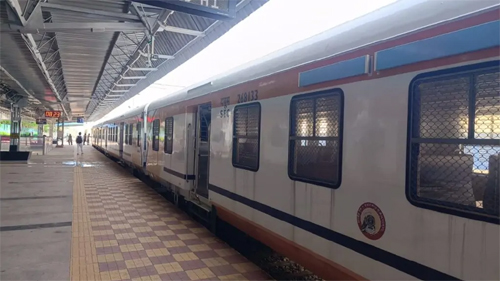 रायपुर -ताड़ोकी मेमू ट्रेन में यात्रियों की सुविधा के लिए बढ़ाये गये 4 कोच