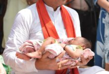 एक माह के नवजात का मुख्यमंत्री ने किया नामकरण, रविशंकर नाम से गूंजा गांव का आंगन