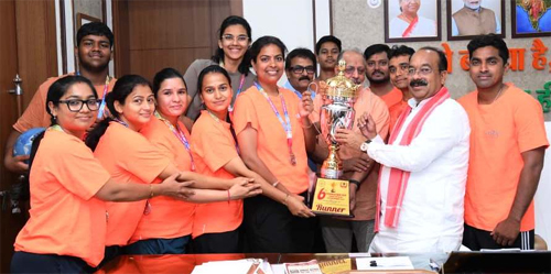 साव से फेडरेशन कप मिक्स्ड नेटबॉल चैंपियनशिप में रजत पदक जीतने वाले खिलाडिय़ों ने की मुलाकात