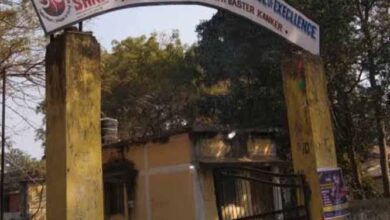पीएमश्री सेजेस नरहरपुर के शिक्षक बच्चों के प्रवेश के लिए चला रहे डोर टू डोर अभियान