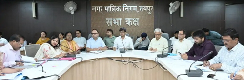 आयुक्त संबित ने रैन वाटर हार्वेस्टिंग अधिकाधिक स्थानों पर करवाने जोन कमिश्नरो को दिये निर्देश आयुक्त संबित ने रैन वाटर हार्वेस्टिंग अधिकाधिक स्थानों पर करवाने जोन कमिश्नरो को दिये निर्देश