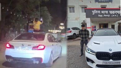बिलासपुर में BMW स्टंट वायरल चलती कार में रील बनाने पर पुलिस ने की सख्त कार्रवाई, वाहन जब्त बिलासपुर में BMW स्टंट वायरल चलती कार में रील बनाने पर पुलिस ने की सख्त कार्रवाई, वाहन जब्त