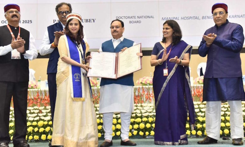 डॉ. पल्लवी दुबे को नेफ्रोलॉजी में ऑल इंडिया रैंक-1, राष्ट्रीय स्तर पर सम्मानित