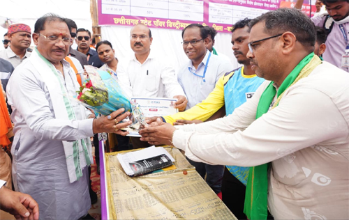 मुख्यमंत्री बिजली बिल भुगतान समाधान योजना से उपभोक्ताओं को बड़ी राहत, मुख्यमंत्री साय ने हितग्राहियों से किया सीधा संवाद