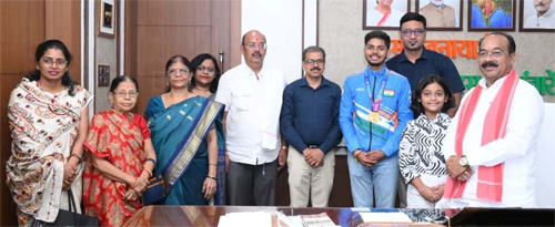 साव से मिले अंतरराष्ट्रीय शूटर दिव्यांशु, जून में जर्मनी में होने वाले वर्ल्ड चैंपियनशिप में भारत का करेंगे प्रतिनिधित्व