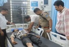 पिता की हत्या का फरार आरोपी बेटा जंगल से गिरफ्तार, सोशल मीडिया पर दे रहा था धमकी