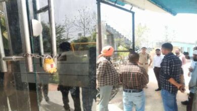 बरेला निसर्ग वॉटर पार्क हादसा करंट से युवक की मौत के बाद प्रशासन की सख्त कार्रवाई, पार्क सील बरेला निसर्ग वॉटर पार्क हादसा करंट से युवक की मौत के बाद प्रशासन की सख्त कार्रवाई, पार्क सील