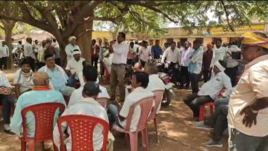फिंगेश्वर में किसान-कांग्रेस का जोरदार आंदोलन खाद-बीज और बिजली मुद्दों पर चक्काजाम फिंगेश्वर में किसान-कांग्रेस का जोरदार आंदोलन खाद-बीज और बिजली मुद्दों पर चक्काजाम