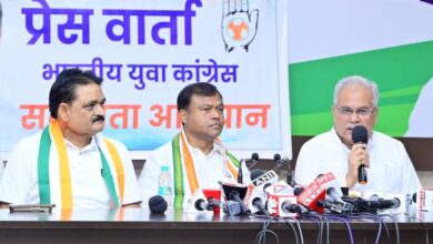 छत्तीसगढ़ में कांग्रेस में सियासी हलचल तेज प्रदेश अध्यक्ष विवाद के बीच भूपेश बघेल का बड़ा बयान छत्तीसगढ़ में कांग्रेस में सियासी हलचल तेज प्रदेश अध्यक्ष विवाद के बीच भूपेश बघेल का बड़ा बयान