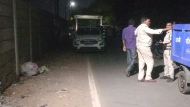 जबलपुर में कचरा मैदान में बोरे में मिला गौवंश का शव, इलाके में मचा हड़कंप
