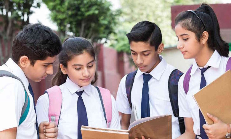 10वीं-12वीं के खराब रिजल्ट पर मंथन, शिक्षकों की कमी और प्रशासनिक कार्यों पर सवाल