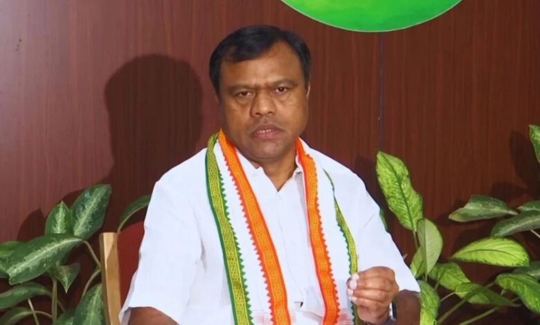 दीपक बैज का सरकार पर हमला, महंगाई, खाद संकट और अवैध शराब को लेकर उठाए सवाल