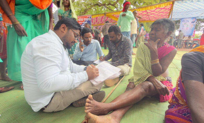 मोटली सोढ़ी को पहली बार सुशासन तिहार में मिले सरकारी दस्तावेज