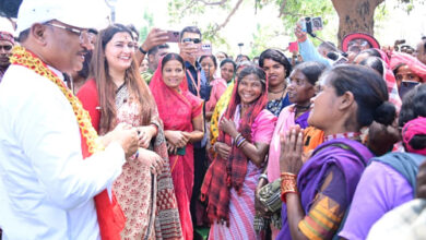 एक चौपाल ऐसा भी जहाँ खुशियों और तालियों की रही गूंज
