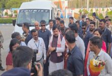 सिंगरौली में सादगी की मिसाल काफिला छोड़ बस से कार्यक्रम स्थल पहुंचे सीएम मोहन यादव
