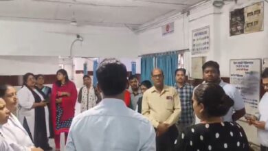 एनसीएच में संडे ड्यूटी कटौती पर कर्मचारियों का विरोध, काम बंद कर जताया आक्रोश
