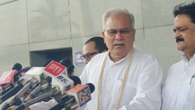 बीजेपी-कांग्रेस में तीखी बयानबाजी, भूपेश बघेल ने साधा निशाना बीजेपी-कांग्रेस में तीखी बयानबाजी, भूपेश बघेल ने साधा निशाना