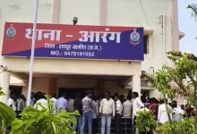 आरंग में मारपीट मामले में बड़ी कार्रवाई, रायपुर एयरपोर्ट से दो आरोपी गिरफ्तार