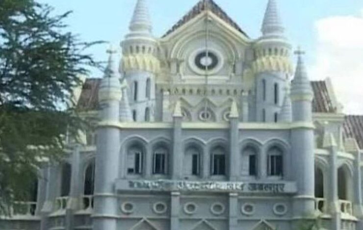 जबलपुर में सरकारी जमीन कब्जा मामला, हाईकोर्ट ने दिए सख्त कार्रवाई के आदेश जबलपुर में सरकारी जमीन कब्जा मामला, हाईकोर्ट ने दिए सख्त कार्रवाई के आदेश