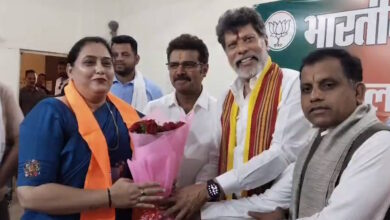 कांग्रेस को झटका, महिला पदाधिकारी समेत कई कार्यकर्ता भाजपा में शामिल