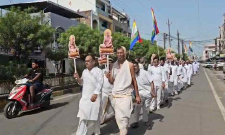 रीवा में दर्दनाक हादसा, जैन समाज ने किया सख्त कानून की मांग रीवा में दर्दनाक हादसा, जैन समाज ने किया सख्त कानून की मांग