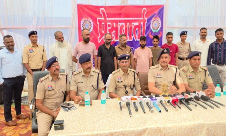 पुलिस की बड़ी कार्रवाई अंतर्राज्यीय साइबर ठगी गिरोह का पर्दाफाश, 7 आरोपी गिरफ्तार