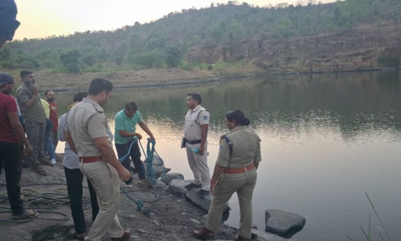 कोहलिया ओपनकास्ट खदान के तालाब में दो युवकों के डूबने से हड़कंप कोहलिया ओपनकास्ट खदान के तालाब में दो युवकों के डूबने से हड़कंप