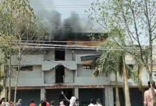 व्यापार विहार में आग का तांडव, तेल गोदाम में लगी भीषण आग व्यापार विहार में आग का तांडव, तेल गोदाम में लगी भीषण आग