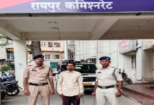 पत्नी की गला घोंटकर हत्या करने वाला फरार पति गिरफ्तार