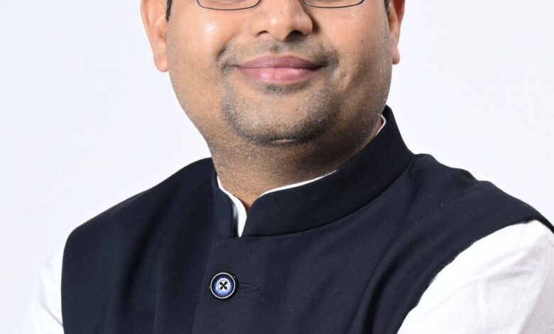 कर्नाटक में ‘ढाई-ढाई साल’ का फार्मूला कांग्रेस के अंतर्विरोध और भ्रष्टाचार की उगाही का नया मॉडल : भाजपा कर्नाटक में ‘ढाई-ढाई साल’ का फार्मूला कांग्रेस के अंतर्विरोध और भ्रष्टाचार की उगाही का नया मॉडल : भाजपा