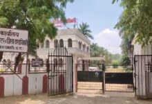 सीमांकन कार्य में लापरवाही पर आरआई निलंबित