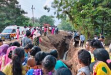 तीन मजदूरों की मौत, बीएसपी के दो अधिकारी निलंबित