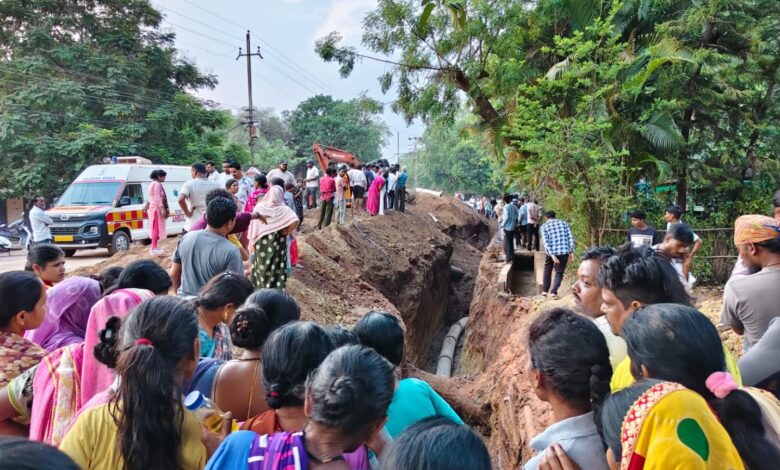 तीन मजदूरों की मौत, बीएसपी के दो अधिकारी निलंबित