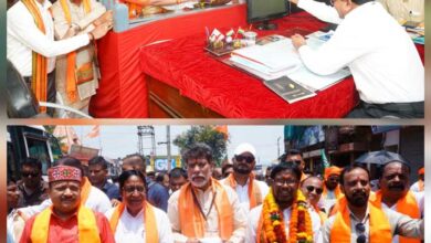 भाजपा प्रत्याशी मनोहर दत्त तिवारी ने रैली निकालकर भरा नामांकन भाजपा प्रत्याशी मनोहर दत्त तिवारी ने रैली निकालकर भरा नामांकन